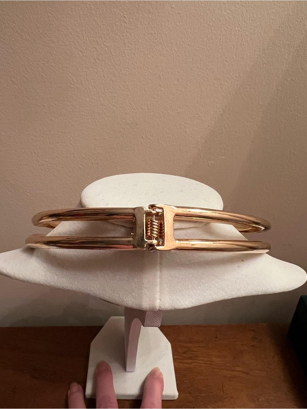 Vintage 90s Sculptural Gold Collar Necklace - Picture 4 of 8